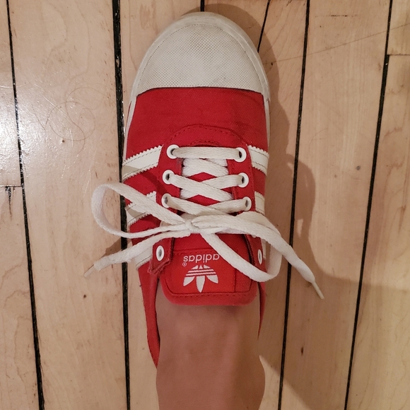 Adidas shoes - Picture 2 of 2